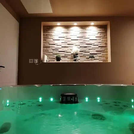 Cosy Jacuzzi Privatif Proche Paris Et Giverny Holiday home